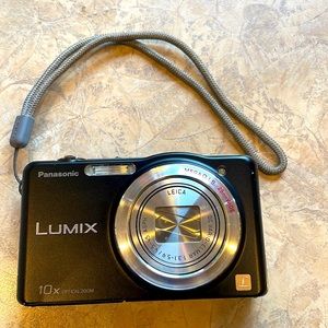 Panasonic Lumix DMC-SZ1 camera